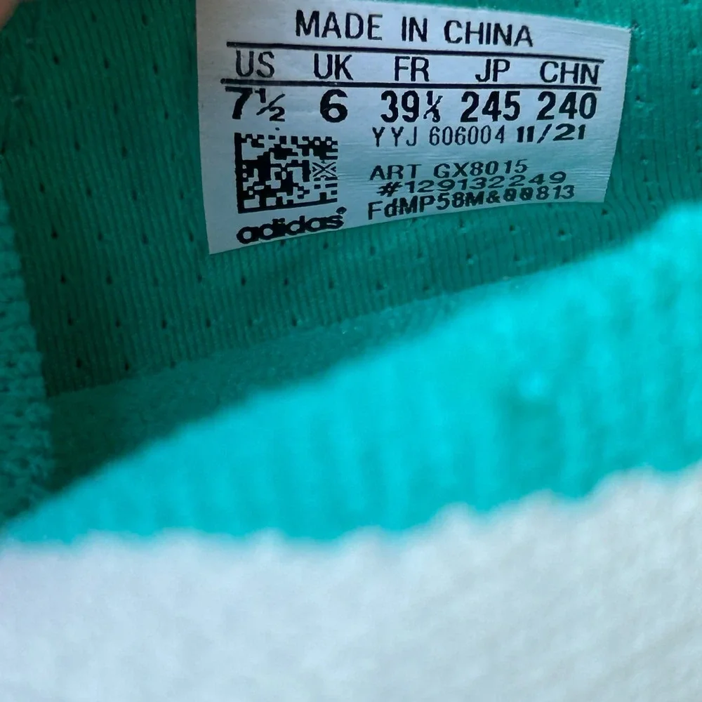 Adidas Ultraboost 22 Women Running Shoes White Turbo Mint GX8015 Multi Color 7.5